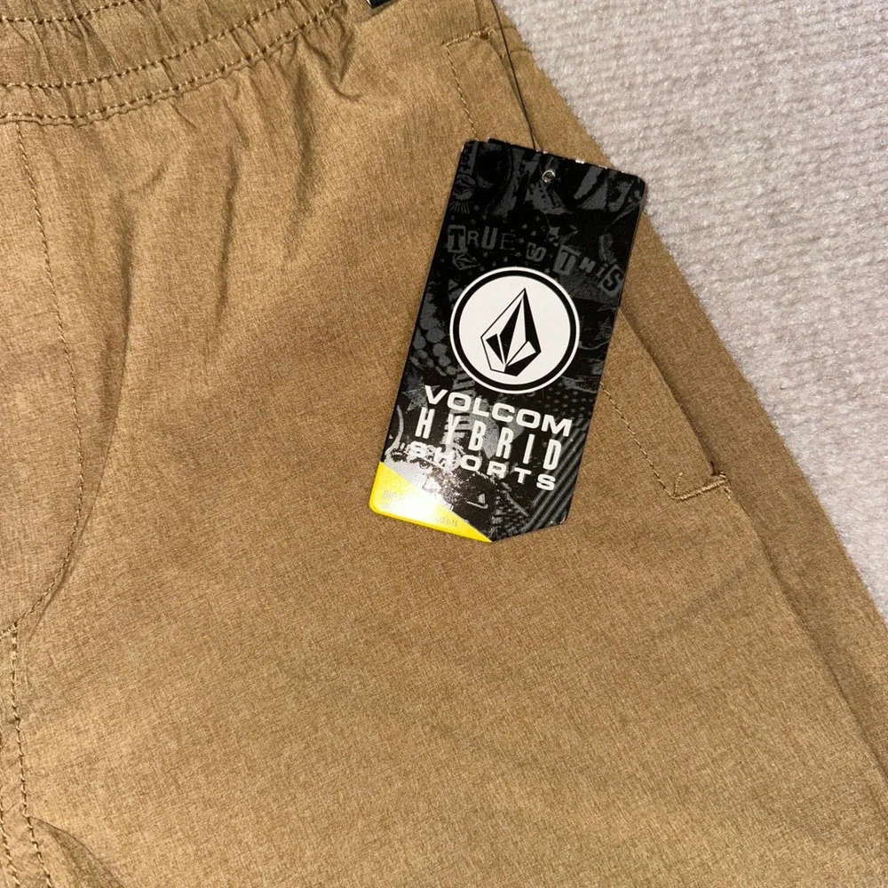Volcom hybrid shorts